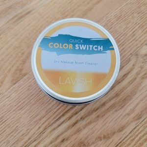 Quick Makeup Brush Cleaner